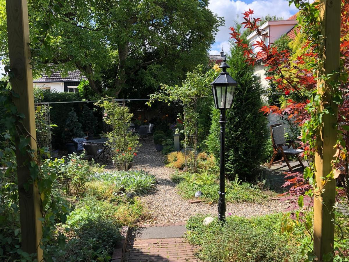 Walnut Lodge Bed & Breakfast Noorbeek Exteriör bild