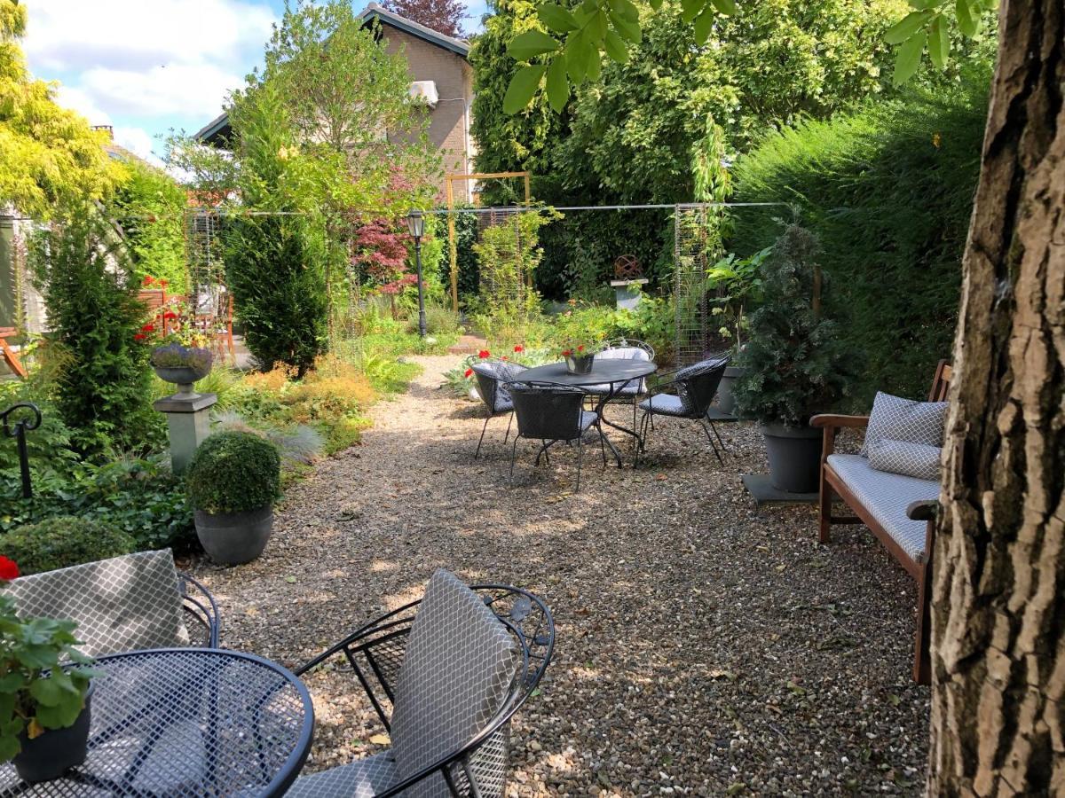 Walnut Lodge Bed & Breakfast Noorbeek Exteriör bild